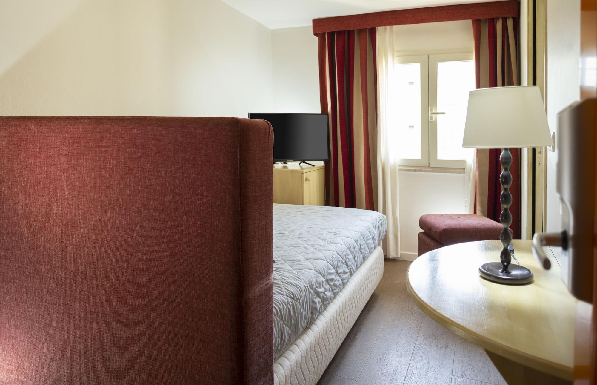 Hotel Lamorosa Rimini Esterno foto