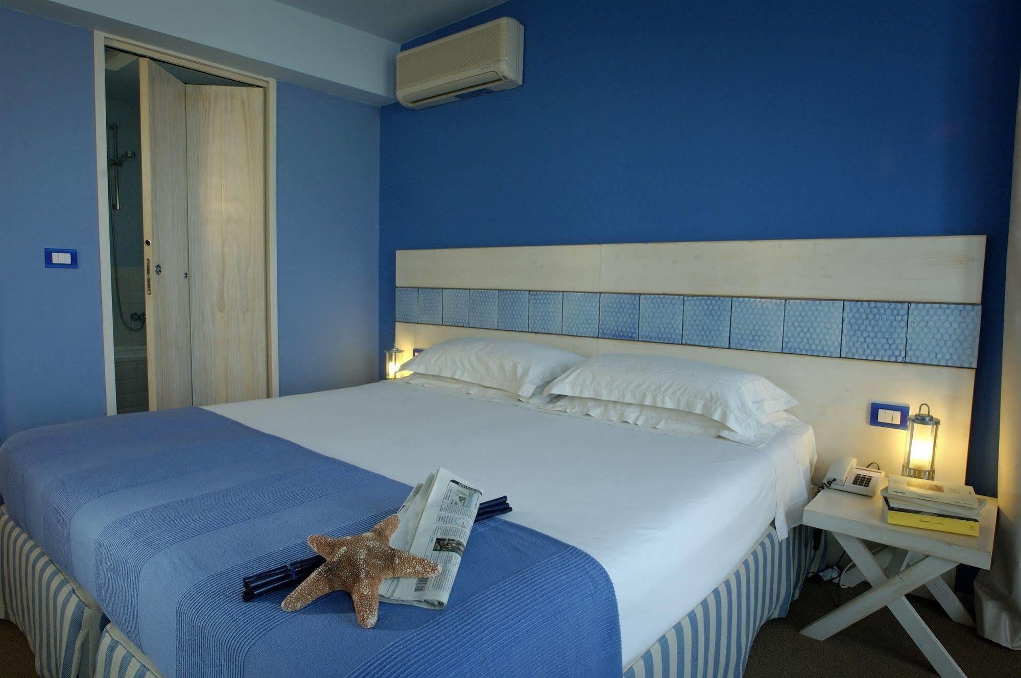 Hotel Lamorosa Rimini Esterno foto